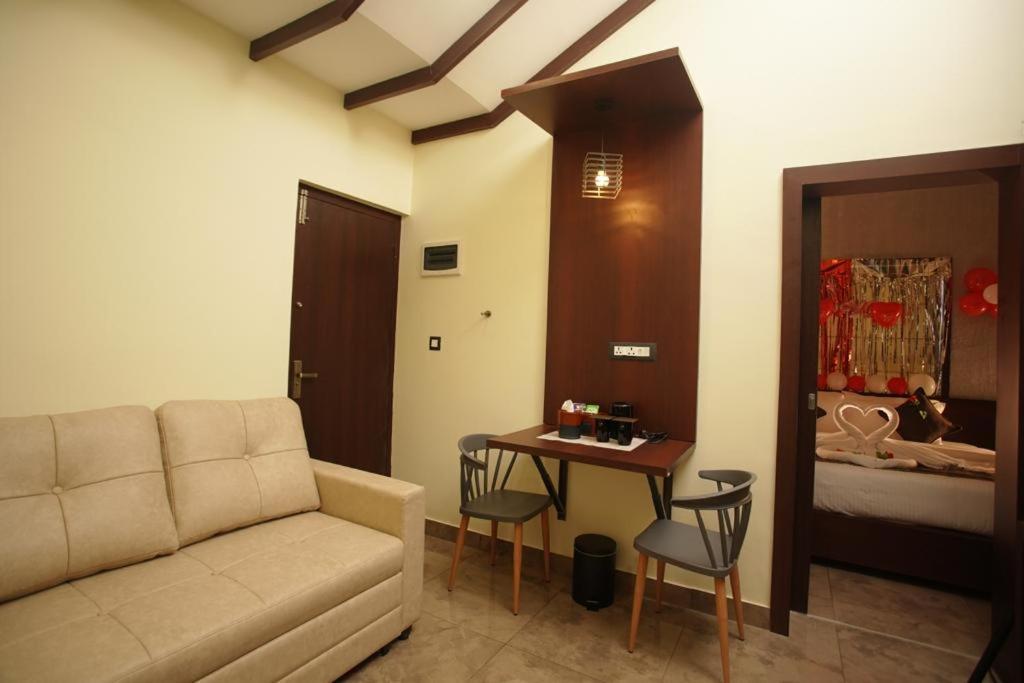 Pabis Luxurious Stay Витхири Экстерьер фото